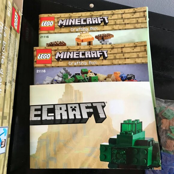 LEGO Minecraft Crafting Box (2116) Complete Used - Picture 3 of 5